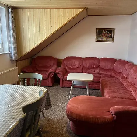 U Geresu Апартаменты Задов